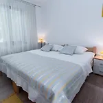 Apartmán By The Sea Punat, Krk - 5351 *