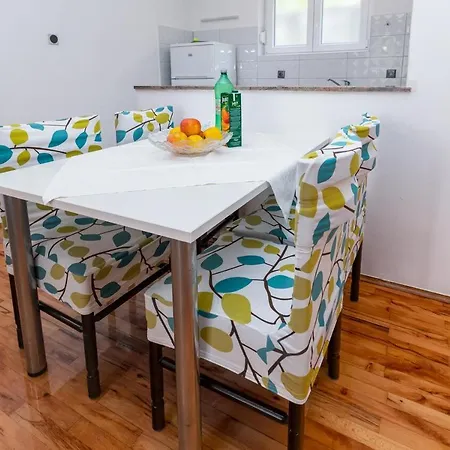 By The Sea Punat, Krk - 5351 Apartamento