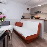Appartement By The Sea Punat, Krk - 5351